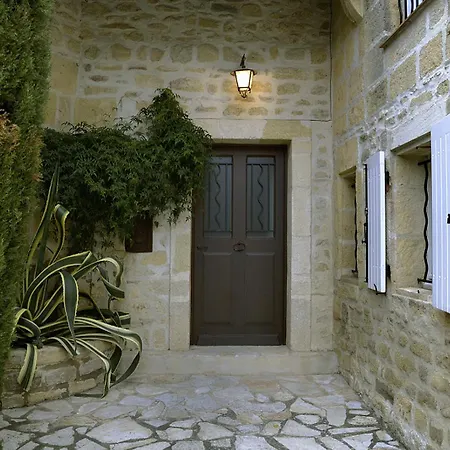 Maison De Charme, Patio Et Piscine, Wifi Ferienhaus